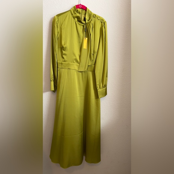 Alexia Admor Brooklyn Chartreuse Luxe Satin Fit & Flare Midi Dress Size 8 - Picture 2 of 9